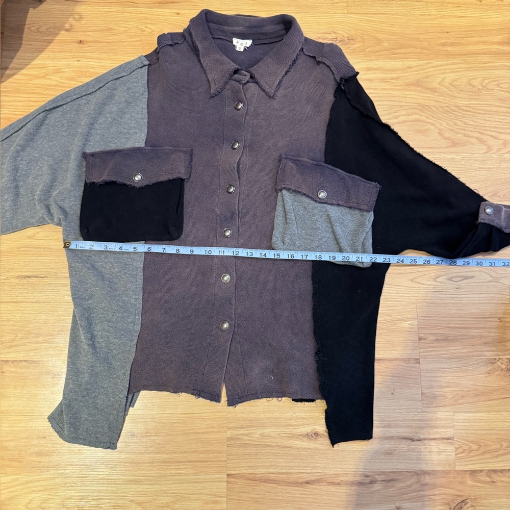 Pol Oversized Patchwork Button-Up Shirt With A Gr… - image 8